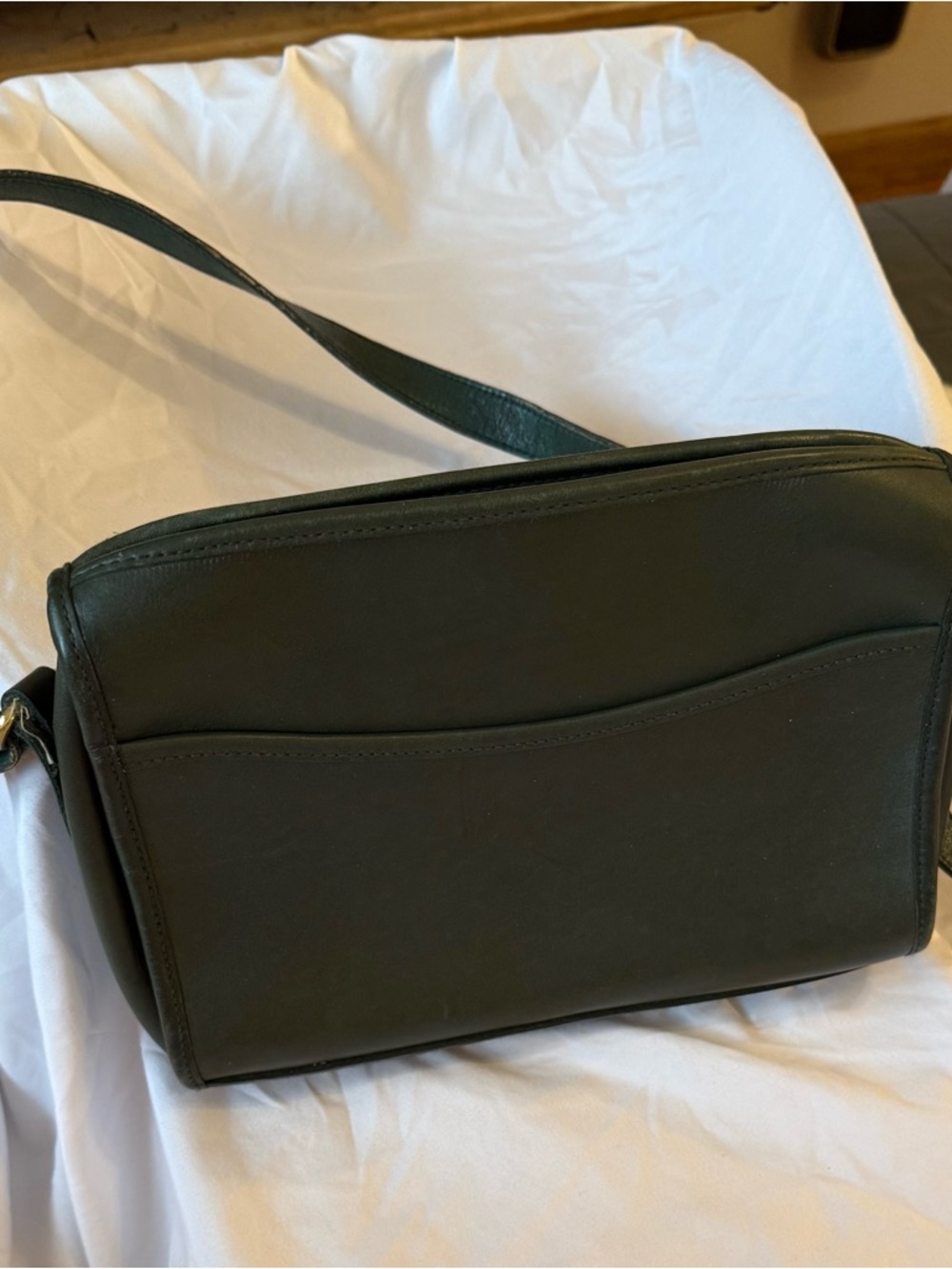 Hunt Club Forest Green Leather Crossbody Bag